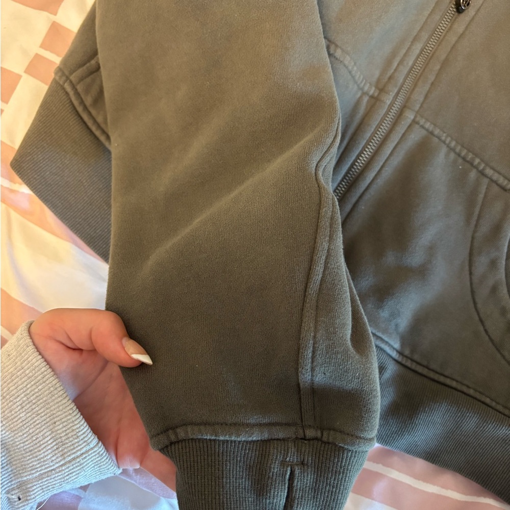 Lululemon Scuba Oversized Full Zip Hoodie - Picture 4 of 6